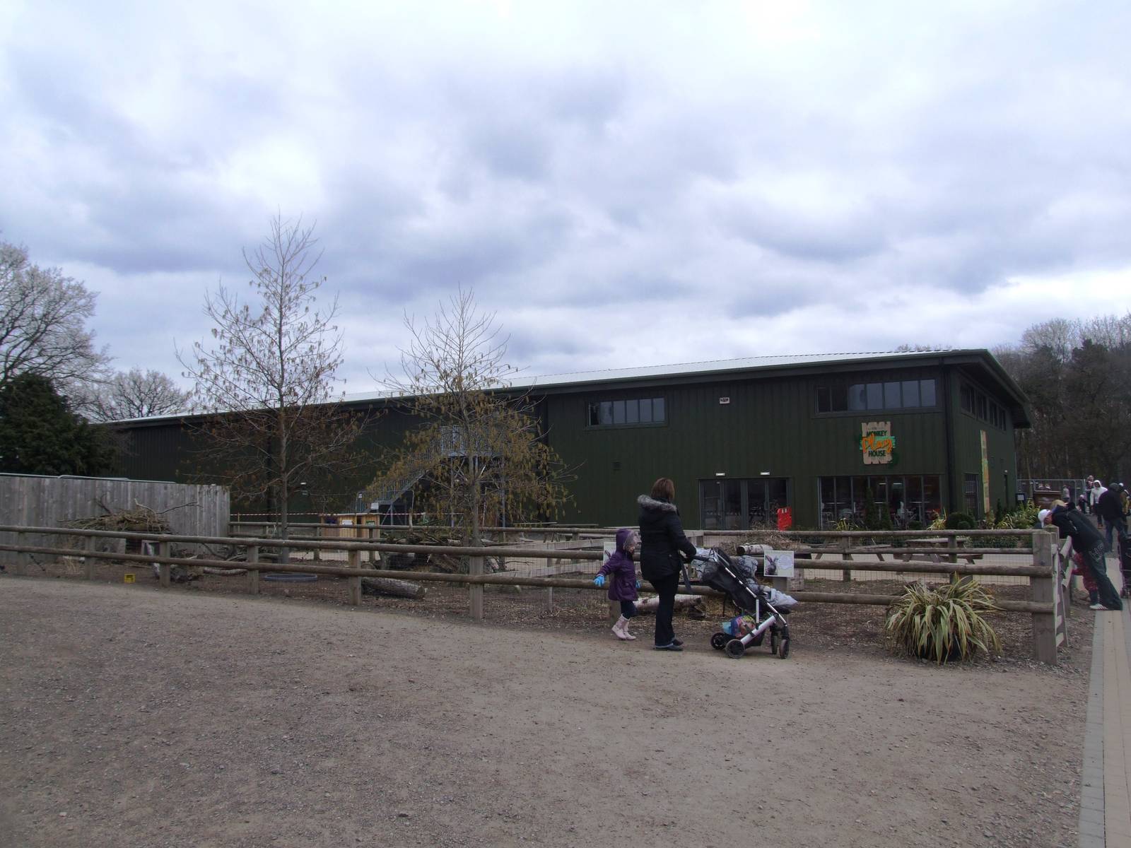 New Play Barn and Cafe at Yorkshire WP, 01/04/13