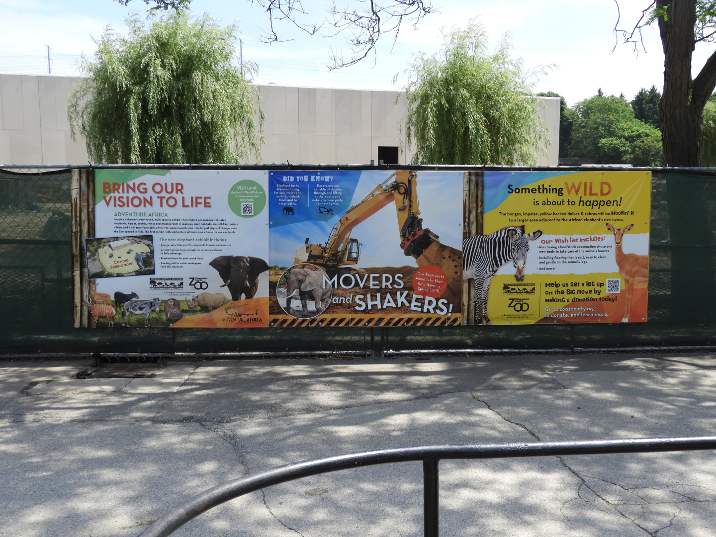 New(?) signs about Adventure Africa