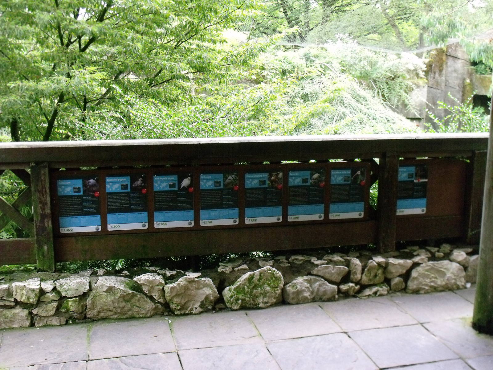 New signs in walk-through aviary