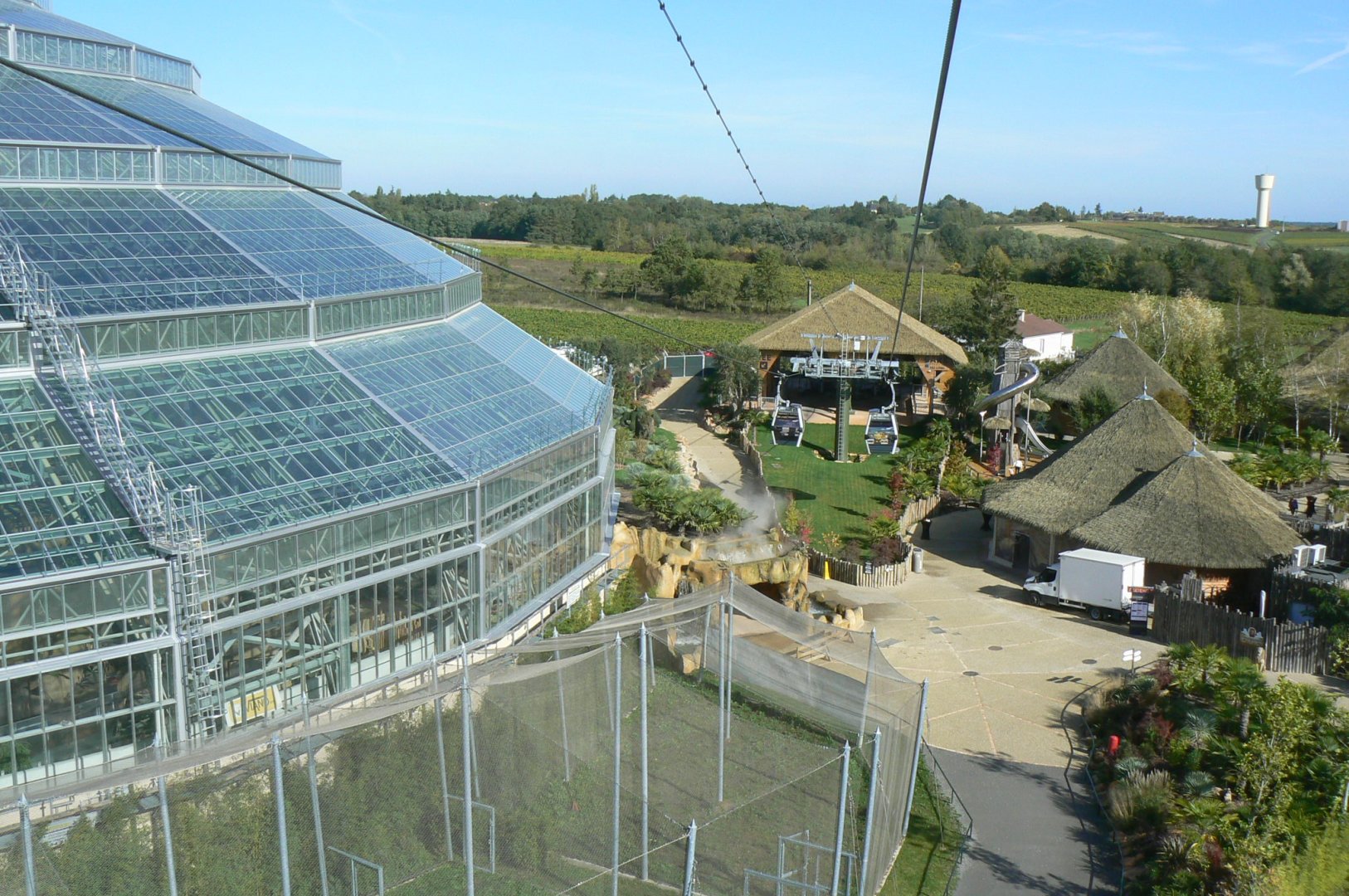 New skywalk cable car system - View on the lion station