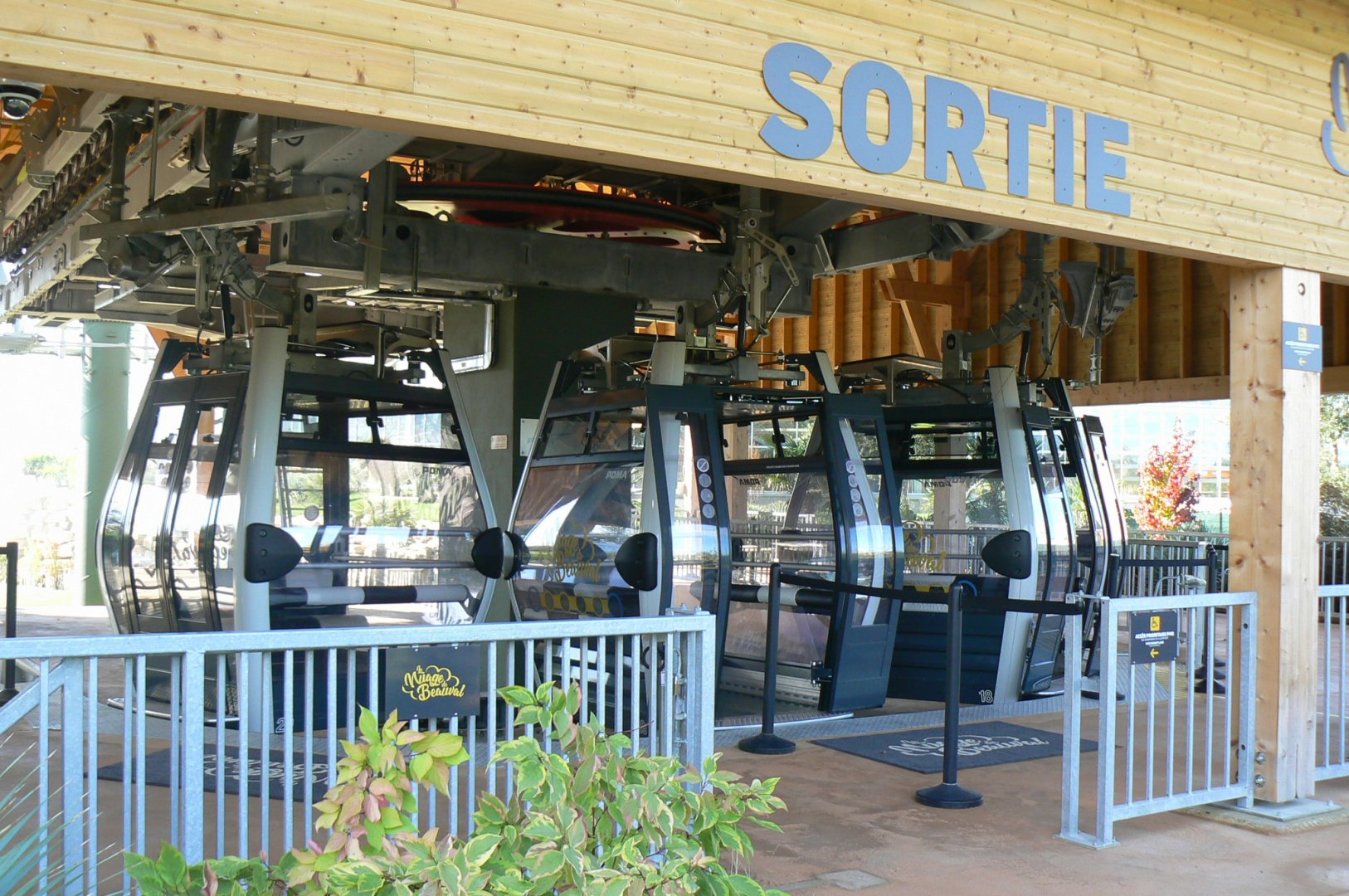 New skywalk cable car system