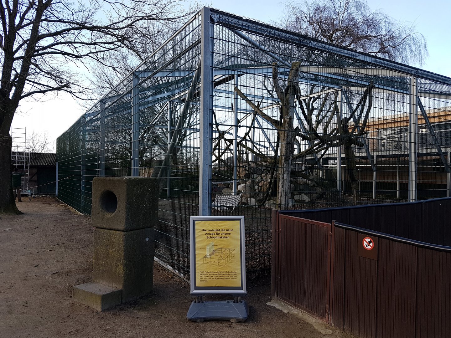 New Sulawesi crested macaque-enclosure under construction