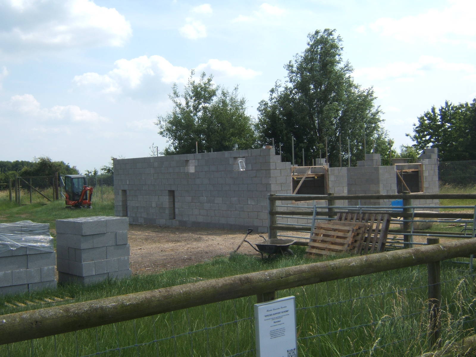 New Tiger House being built