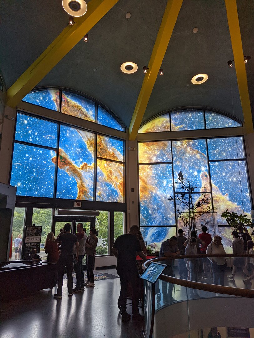 New window decor in the entrance rotunda.