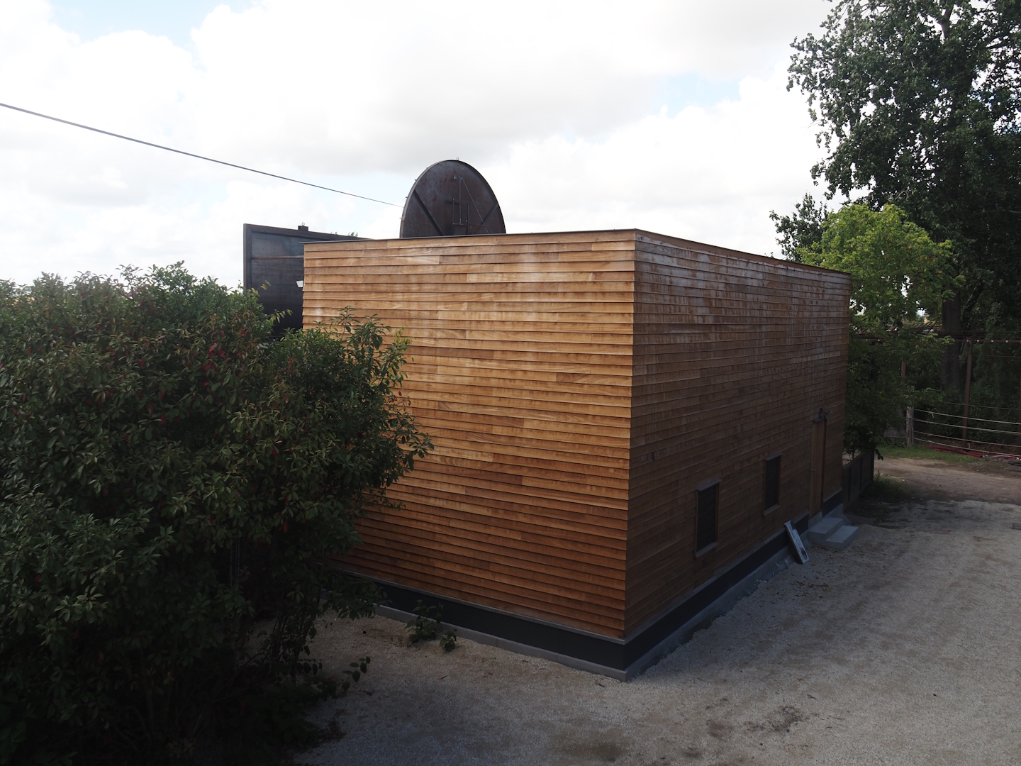 New Yellow-cheeeked gibbon house, 2025-09-01