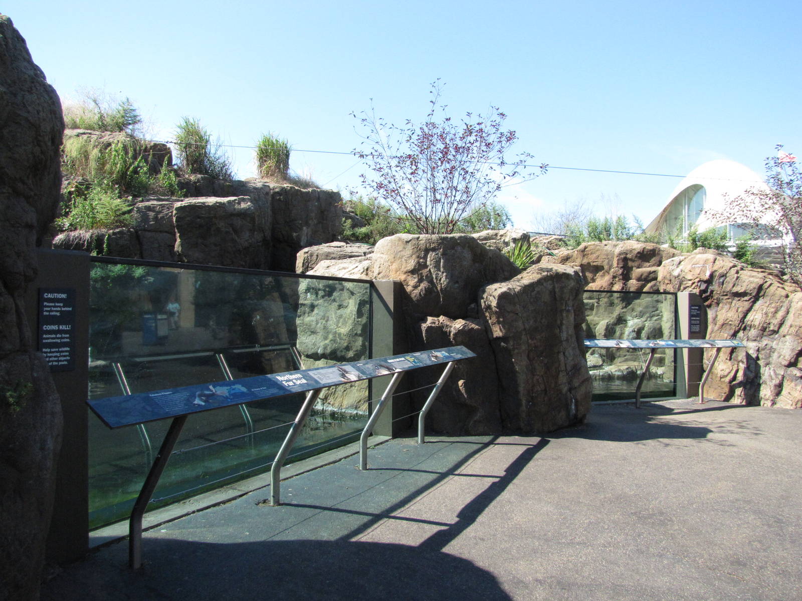New York Aquarium 2010 - General view in Sea Cliffs