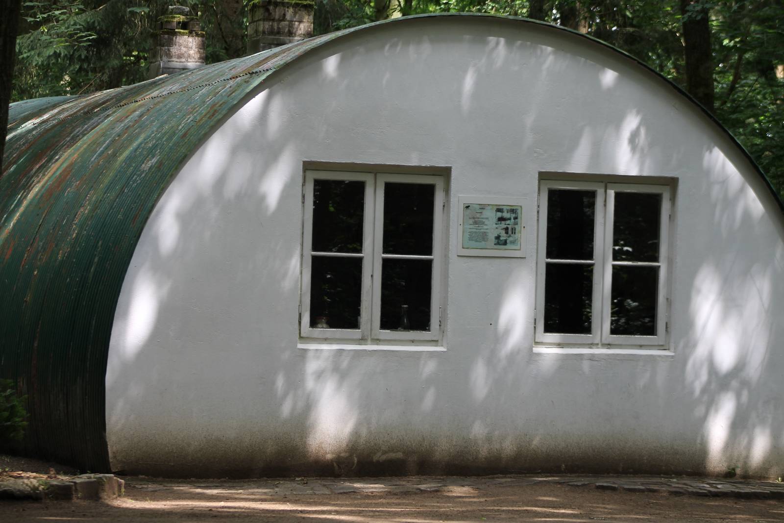 Nissen hut