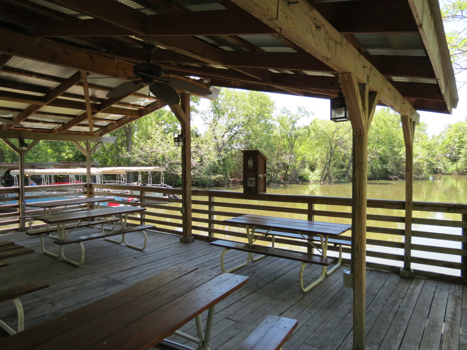 North America - Big Bear Picnic Deck and Boat Ride