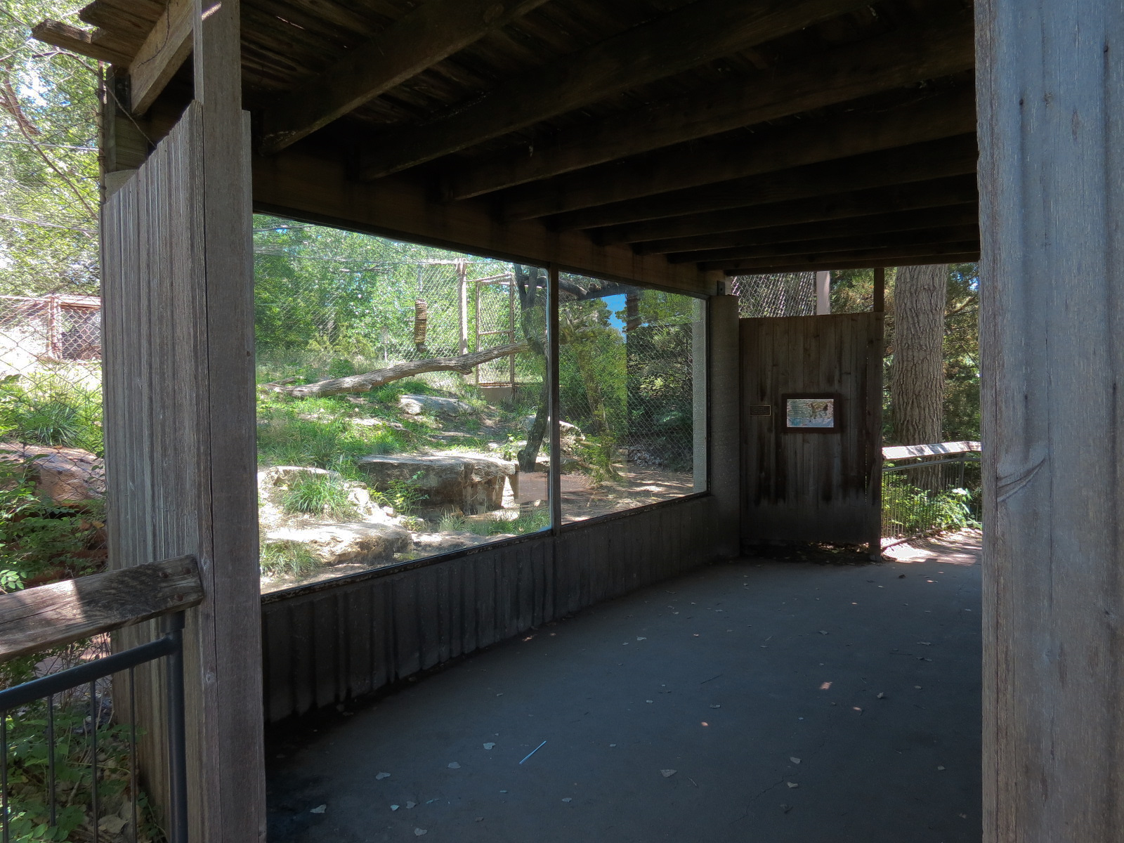 North America - Cougar Exhibit Viewing Shelter