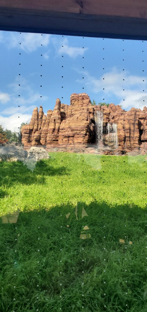 North America Trek: Wolf Waterfall