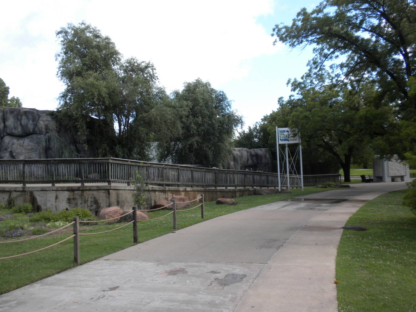 North American Living Museum - entry