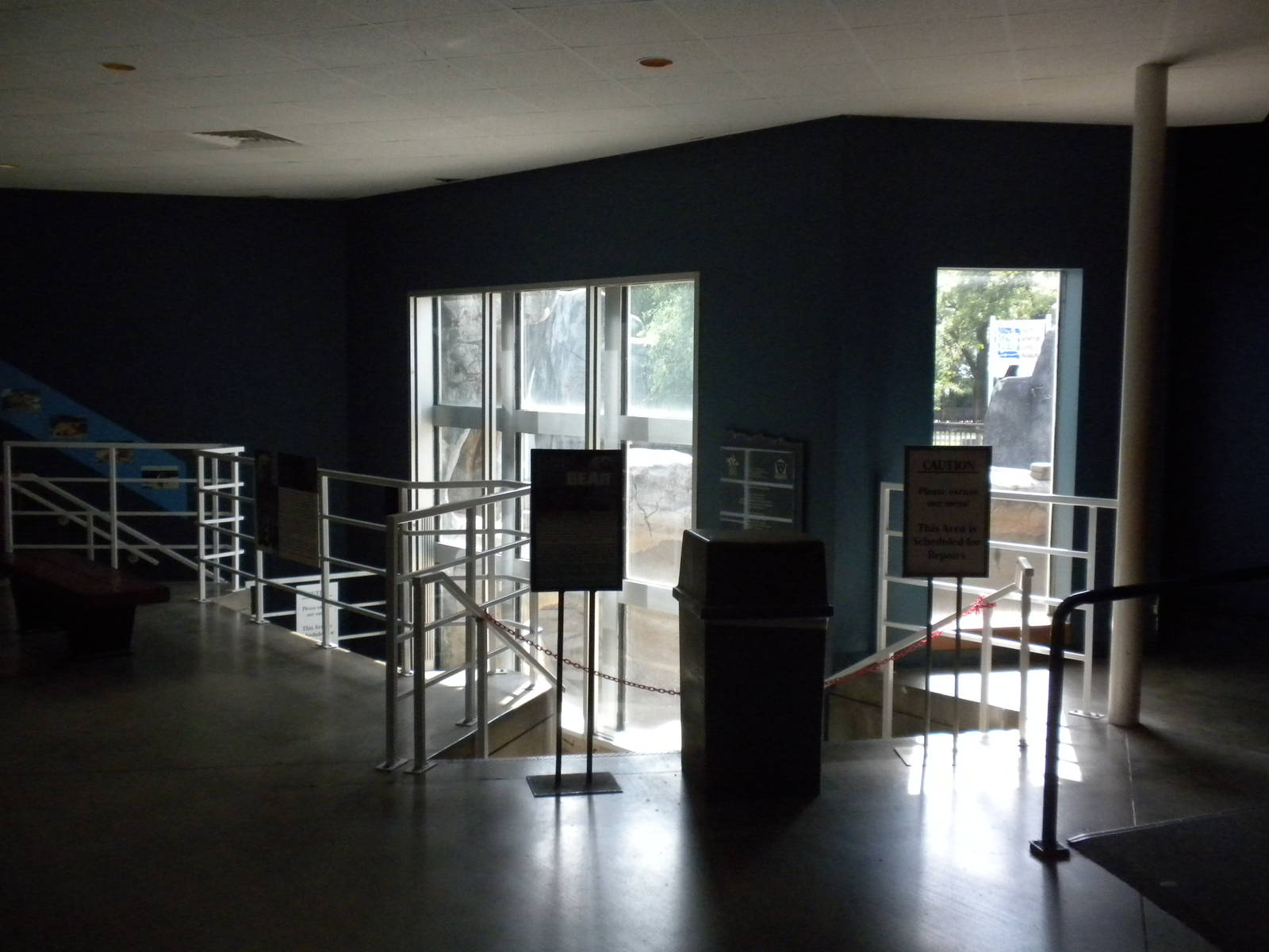 North American Living Museum - Polar Bear exhibit