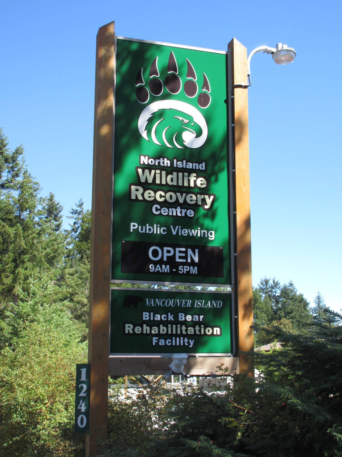 North Island Wildlife Recovery Centre - Entrance Sign