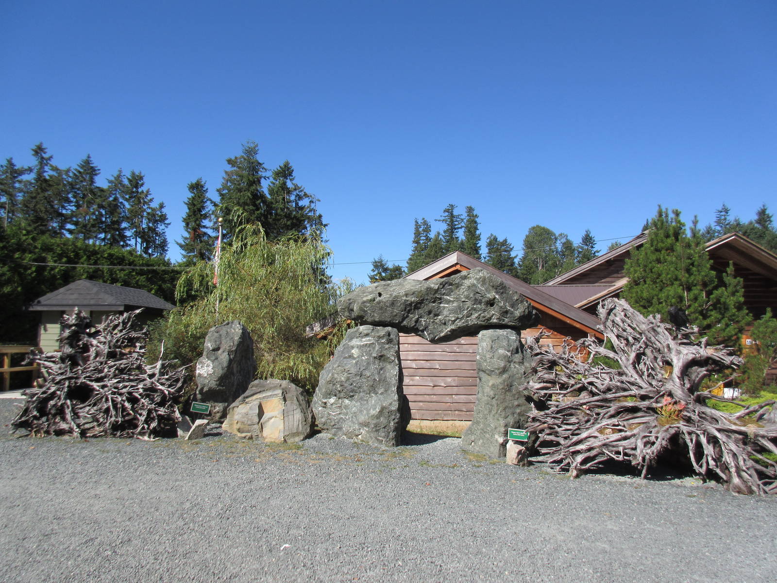 North Island Wildlife Recovery Centre - Entrance Zone