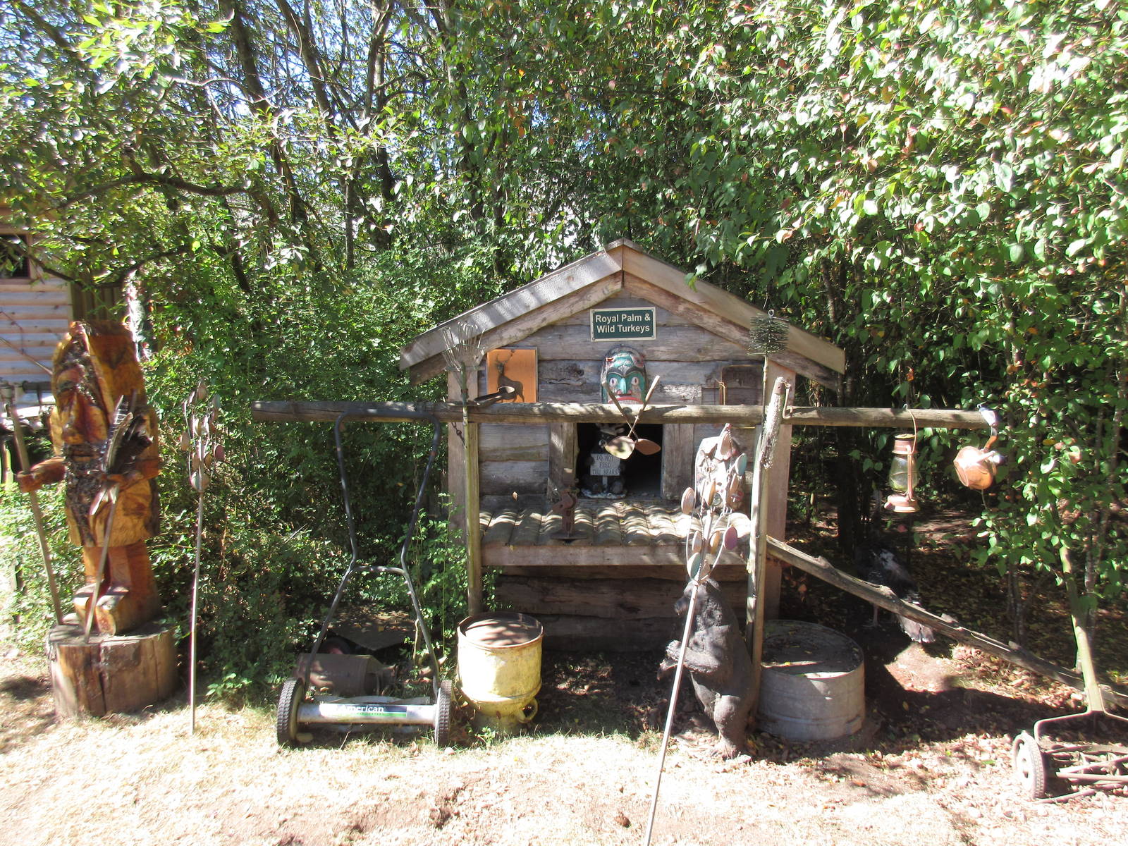 North Island Wildlife Recovery Centre - Turkey Exhibit