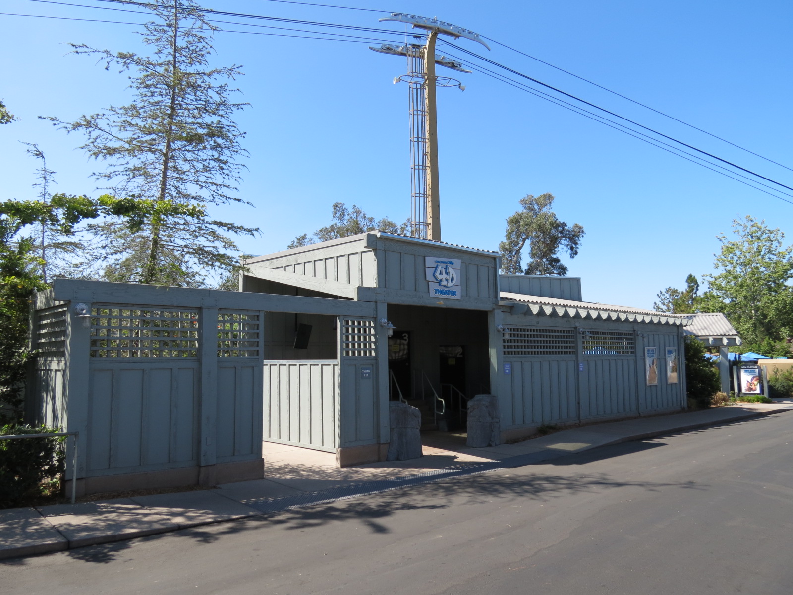 Northern Frontier - 4D Theater