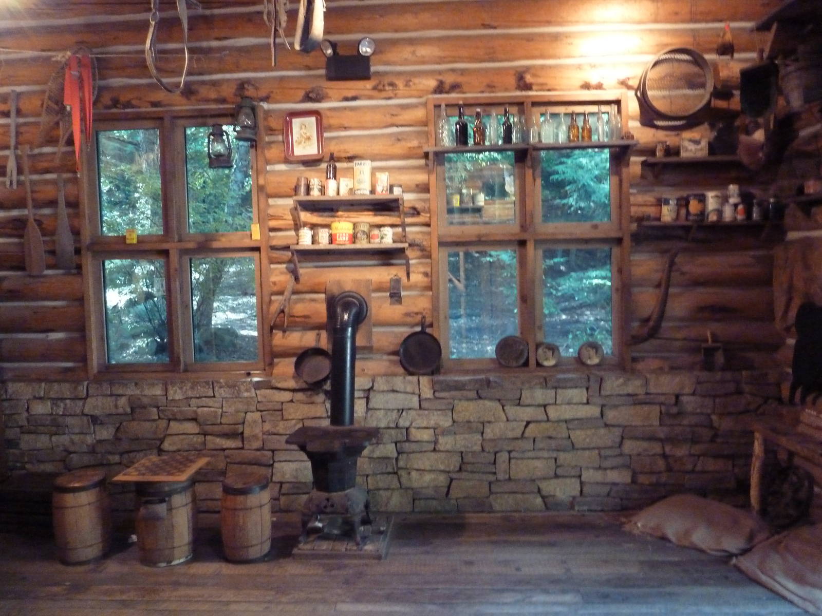 Northern Trek - Wolf Wilderness Lodge