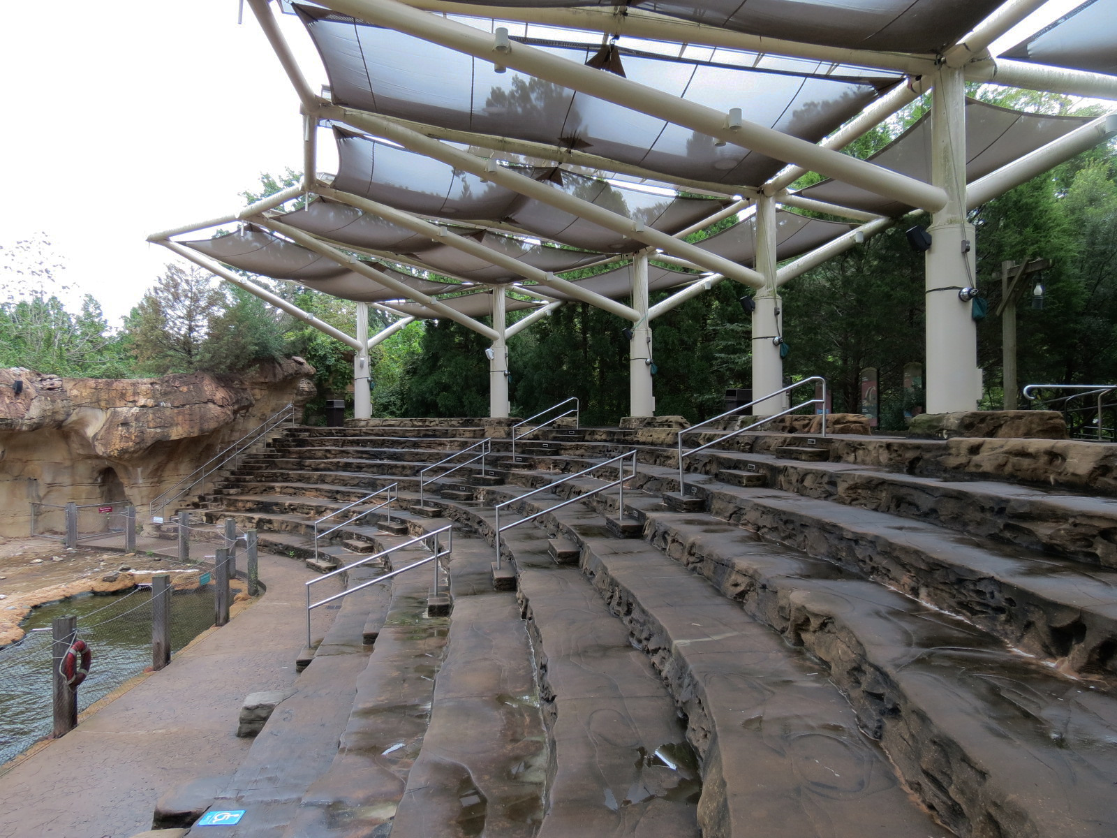 Northwest Passage - California Sea Lion Exhibit - Amphitheater
