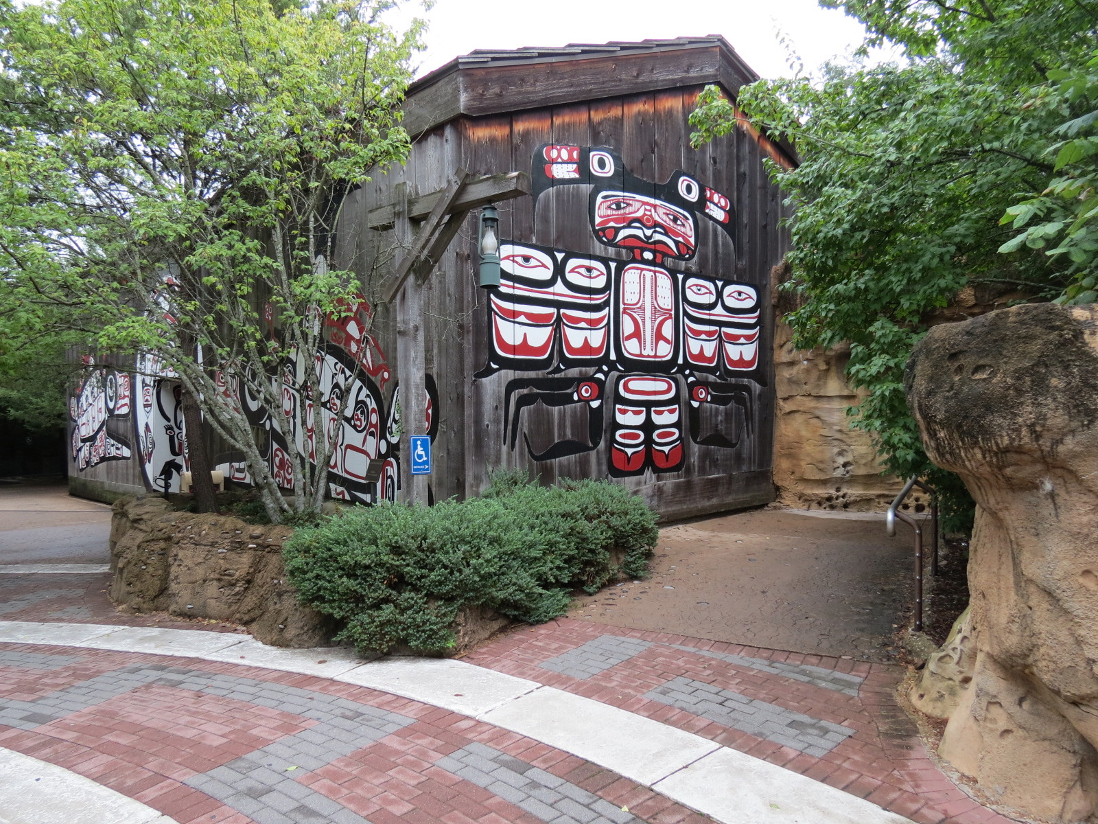Northwest Passage - California Sea Lion Exhibit - Viewing Shelter