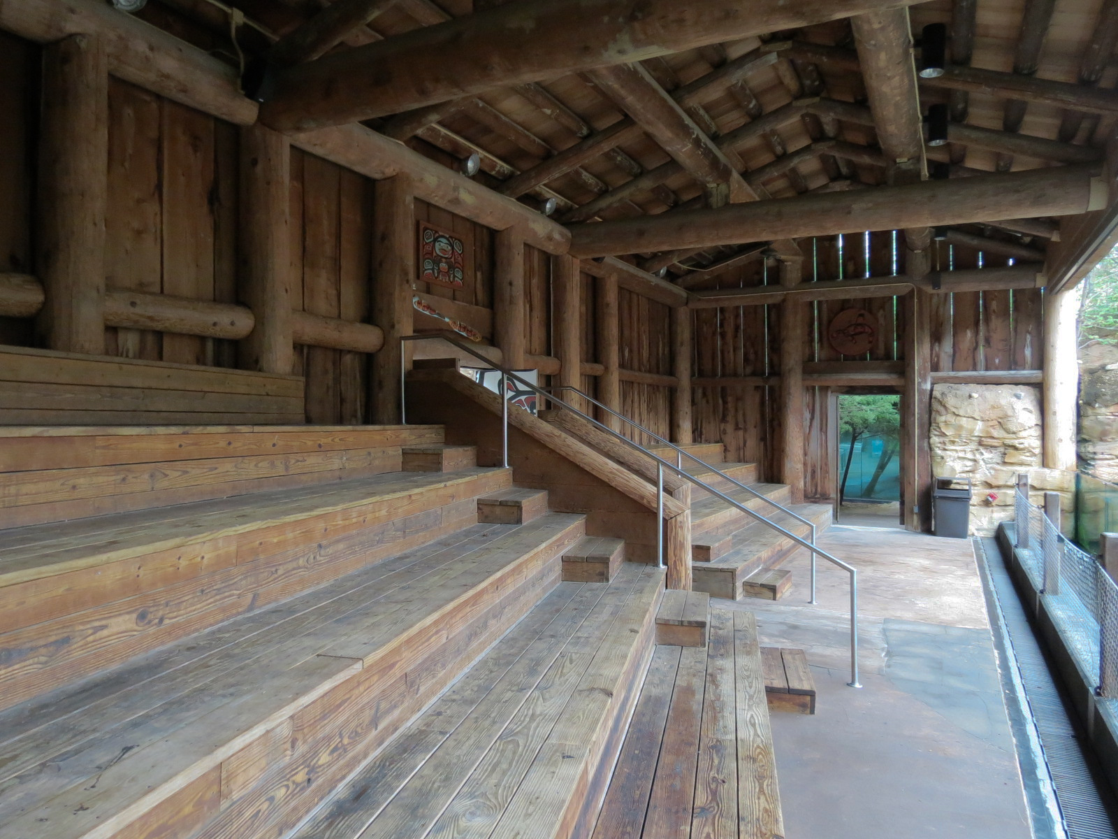 Northwest Passage - California Sea Lion Exhibit - Viewing Shelter