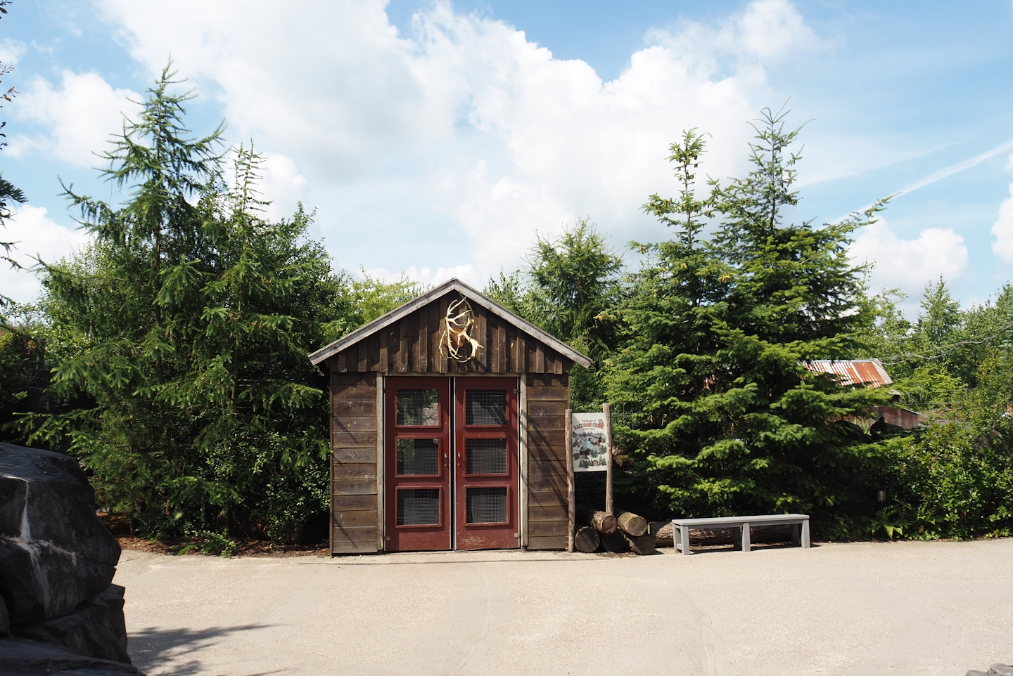 Nortica - Entrance to Raccoon Creek trail, walkway with beaver viewing areas, 2024-06-23