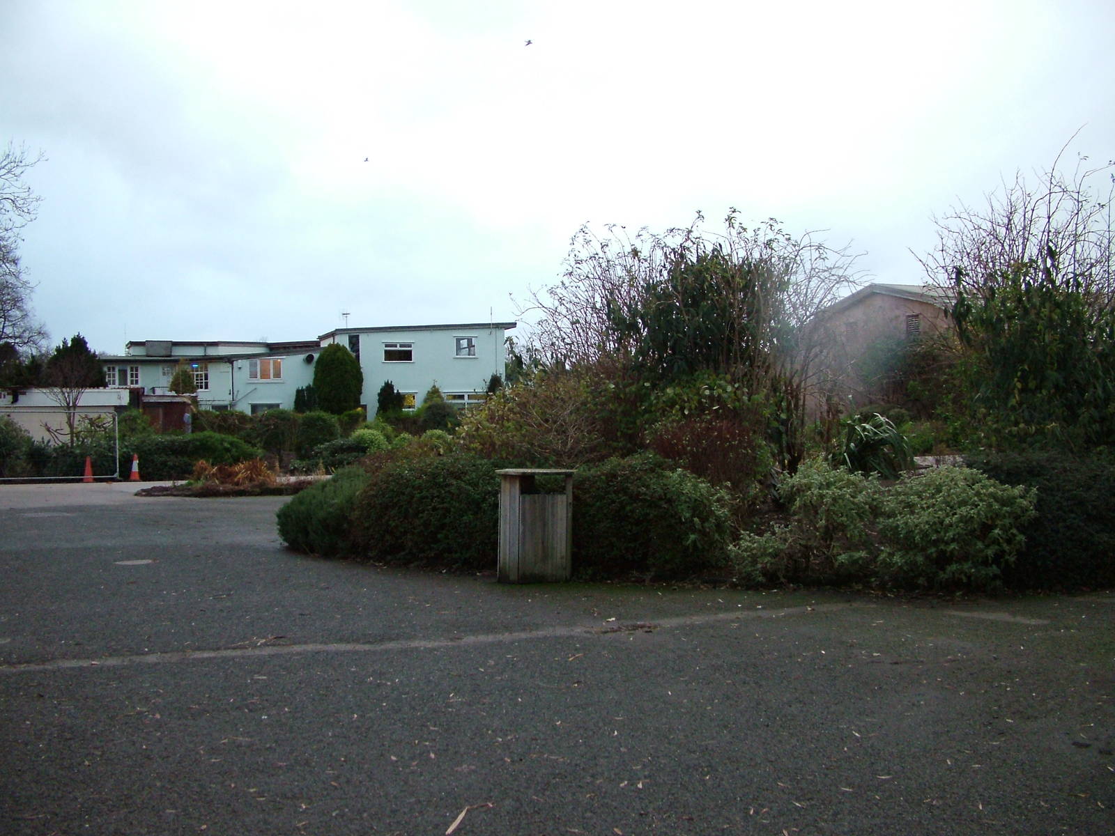 Not the Round Aviary and Bird Corridor at Chester 06/12/09