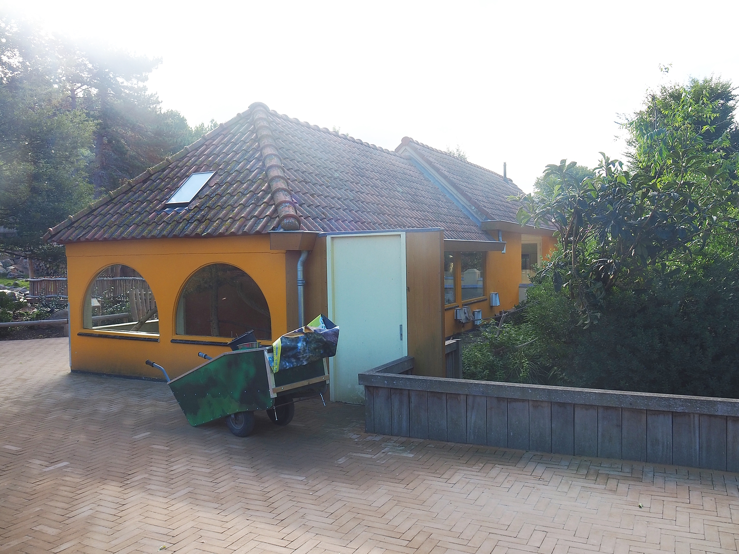 Nuboso monkeys, Elegant-crested tinamou and Patagonian mara house, 2022-08-28