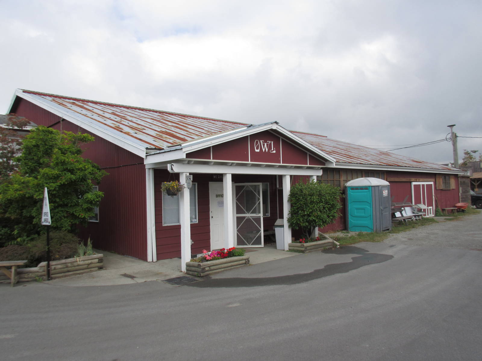 O.W.L. - Orphaned Wildlife Rehabilitation Society - Interpretative Center