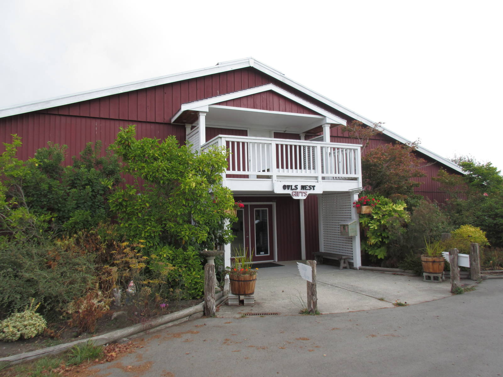 O.W.L. - Orphaned Wildlife Rehabilitation Society - Interpretative Center +