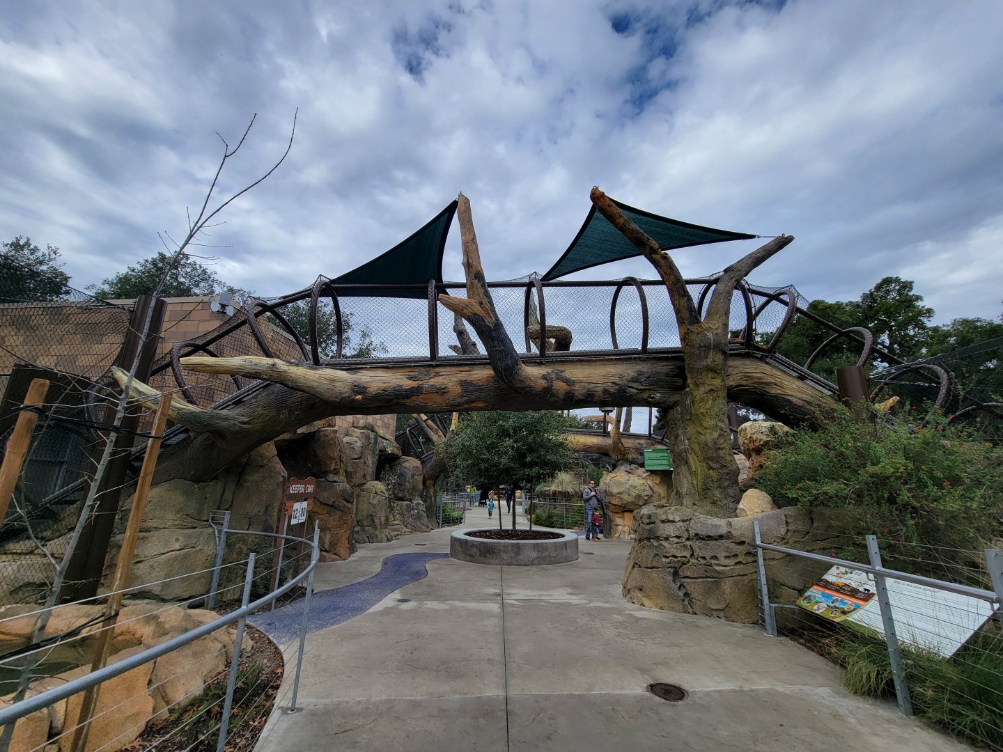 OC Zoo - Overhead bridge between cougar exhibits