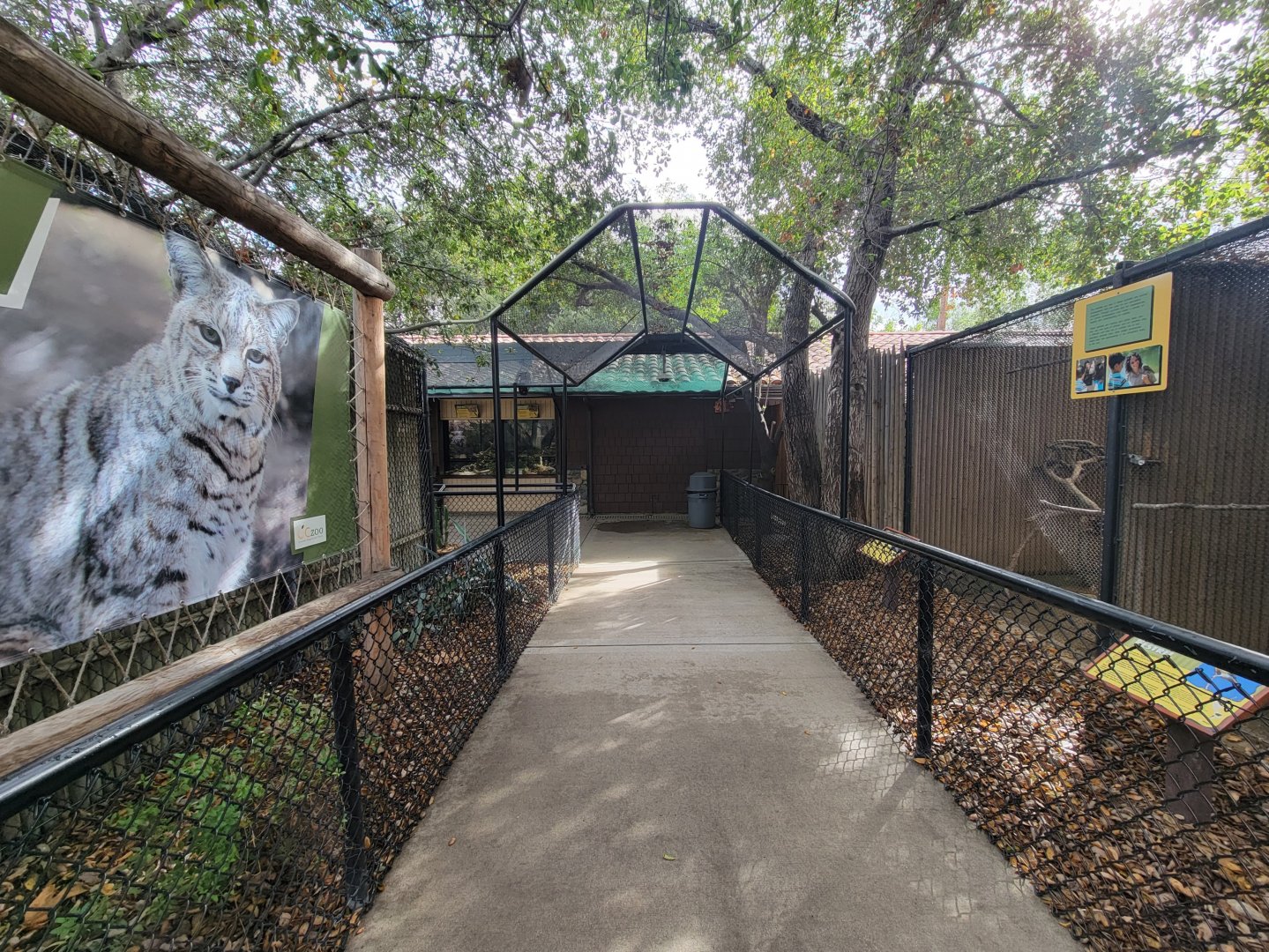 OC Zoo - Path to herps