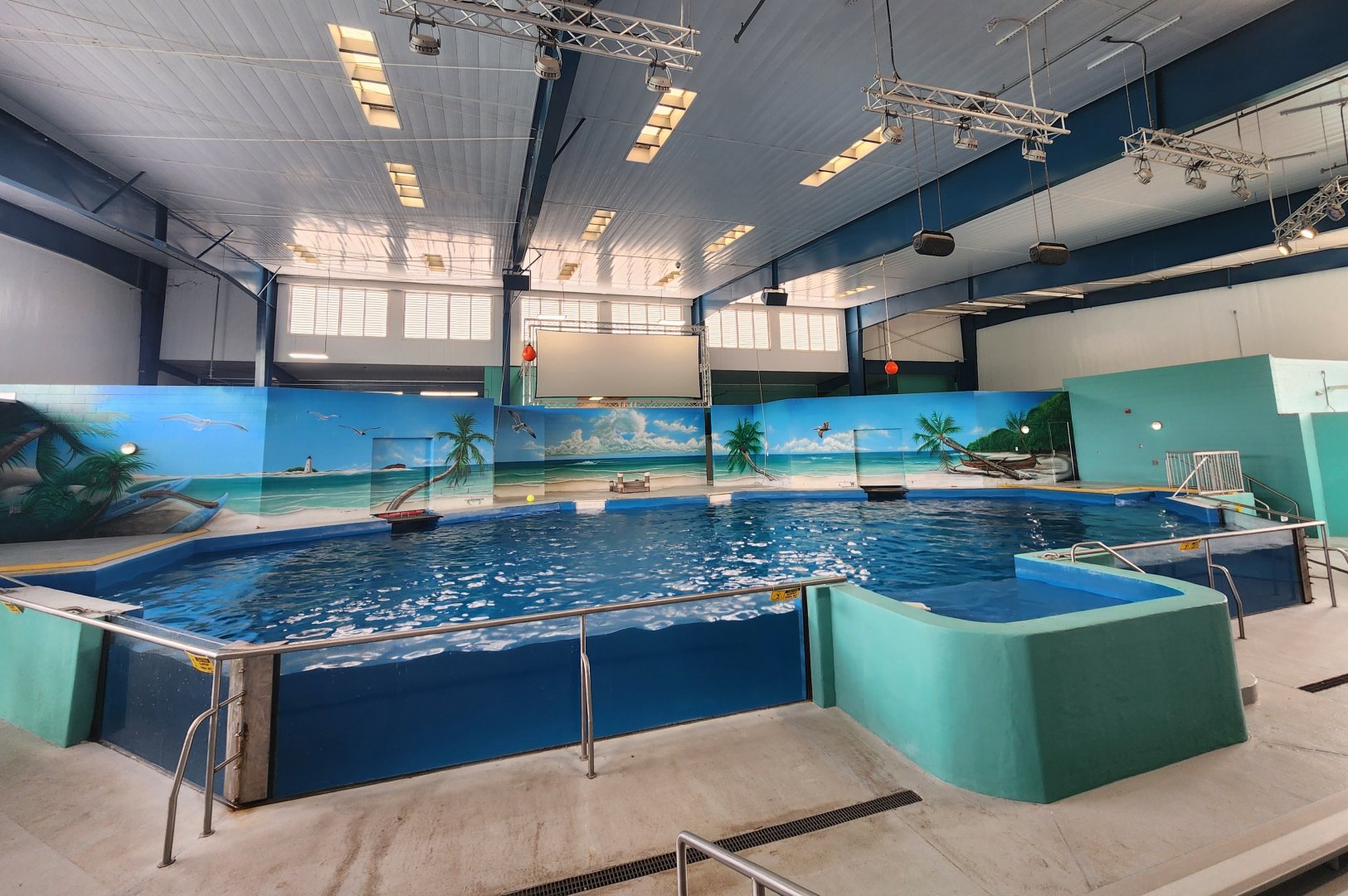 Ocean Adventures (IMMS) - Marine mammal show stage