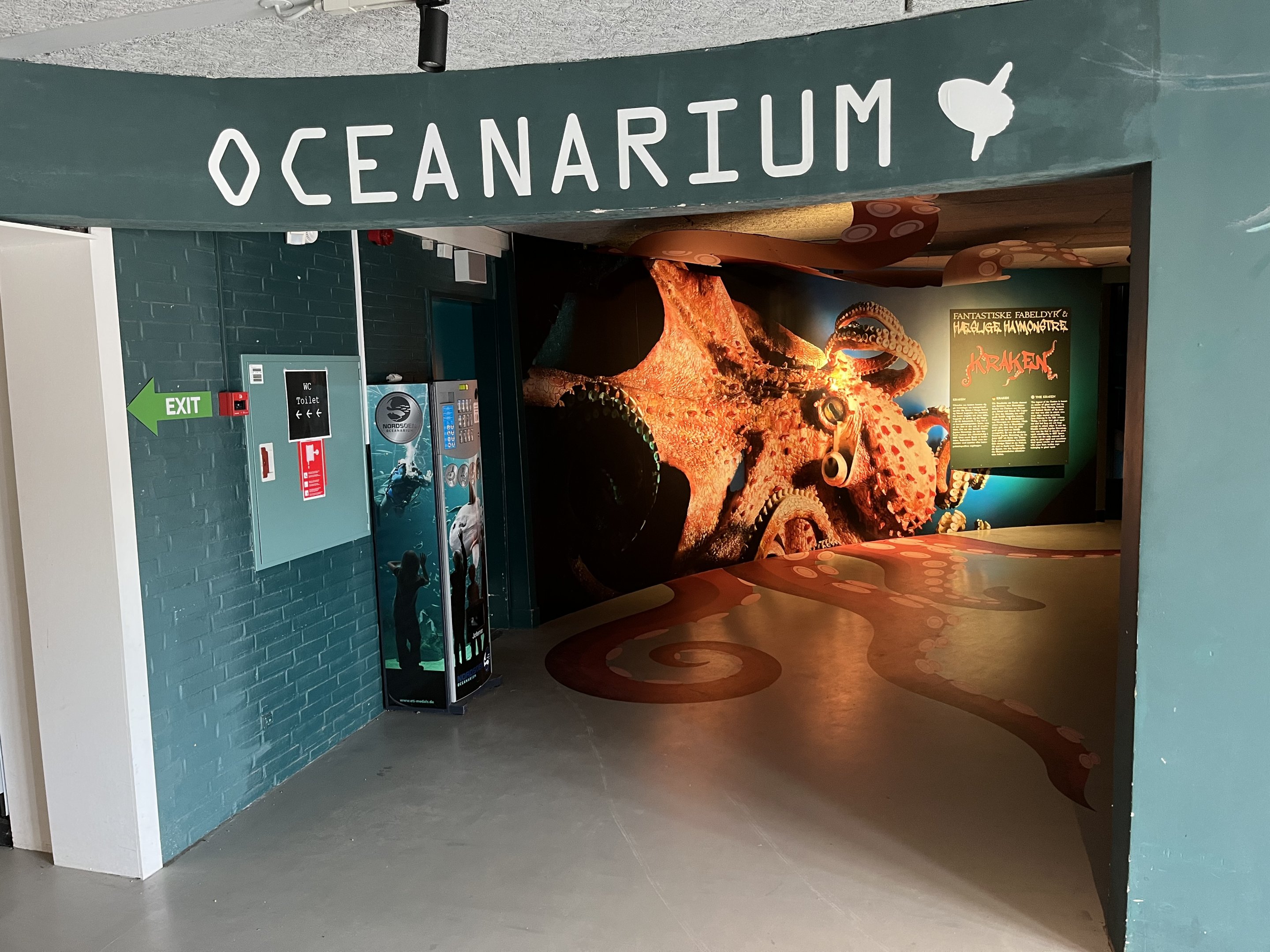 Oceanarium Entrance