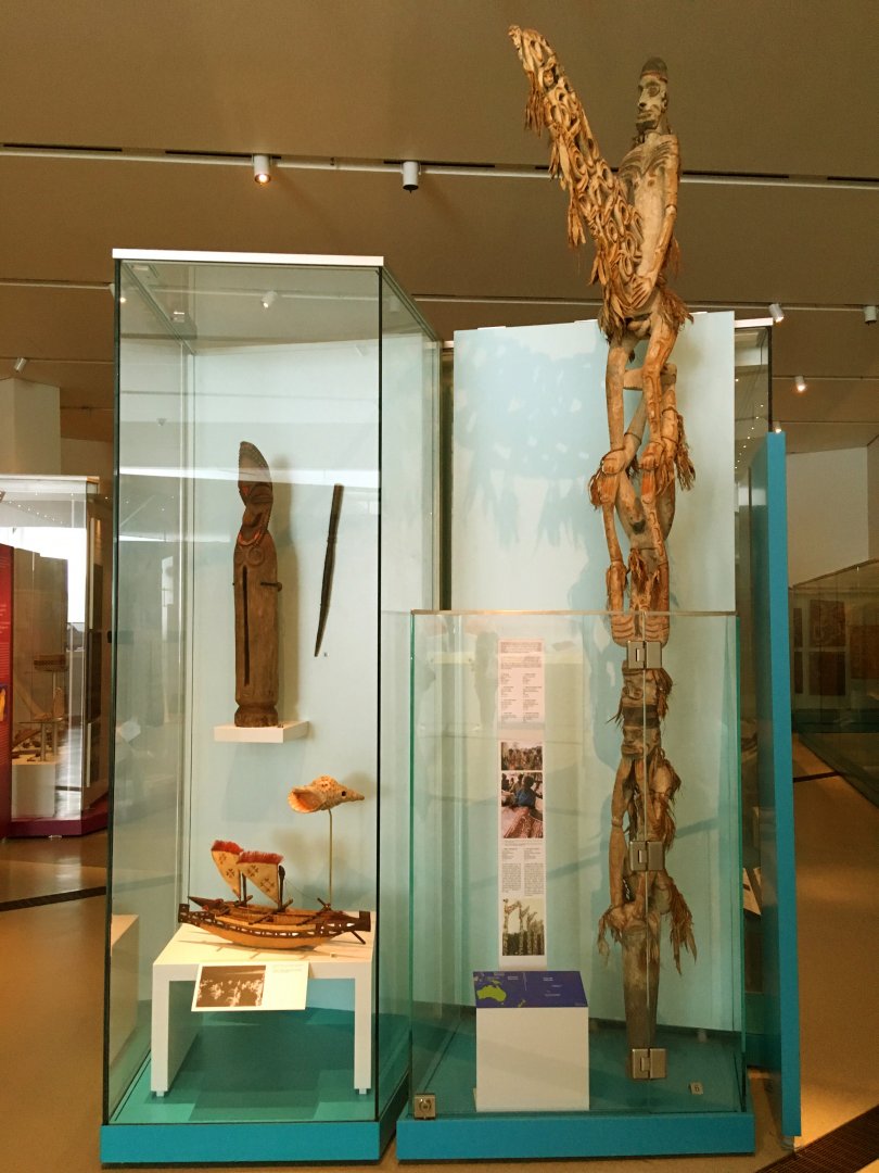 Oceania: Slit Gong & Bisj Pole