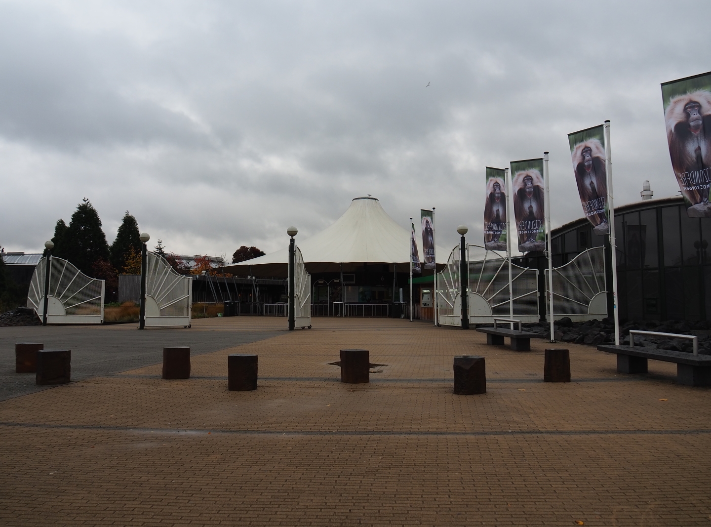 Oceanium-side entrance (Nov 10th, 2018)