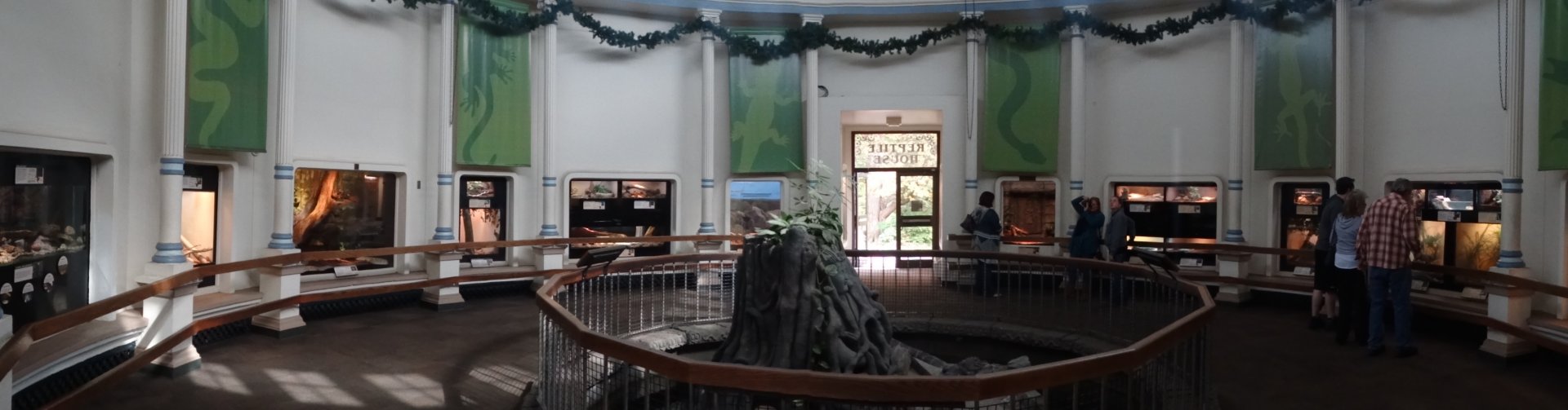 Oct. 2016 - Reptile House Panorama