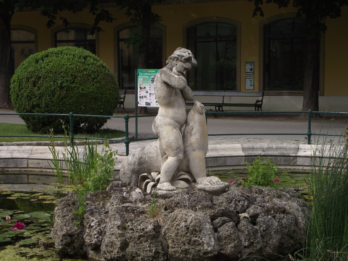 Odd Relationship 'twixt Boy and Beast