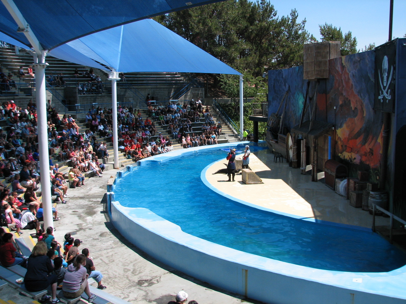 Odies Sea Lion Stadium - Show Pool and Stage