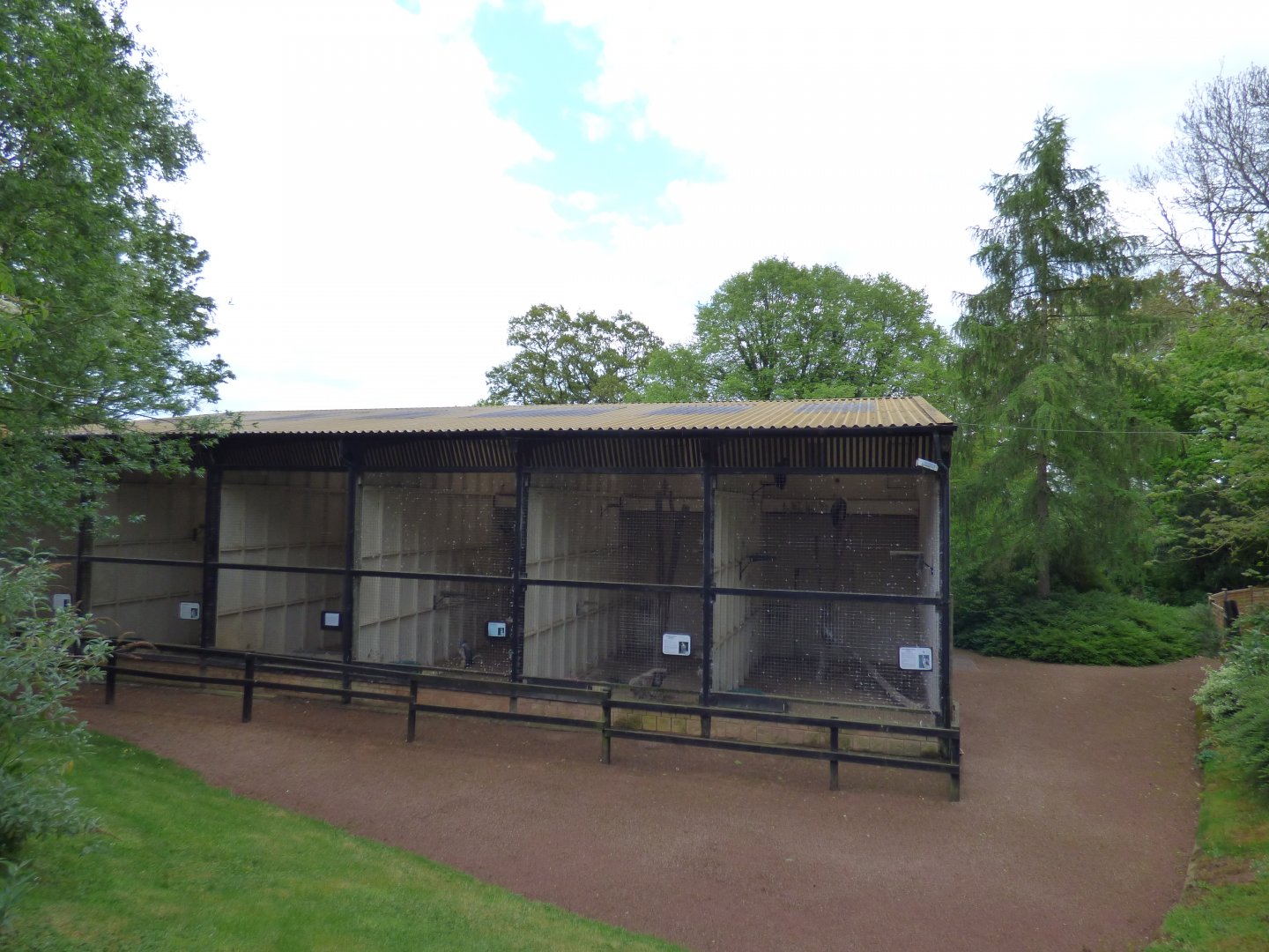 Off-Show Aviaries