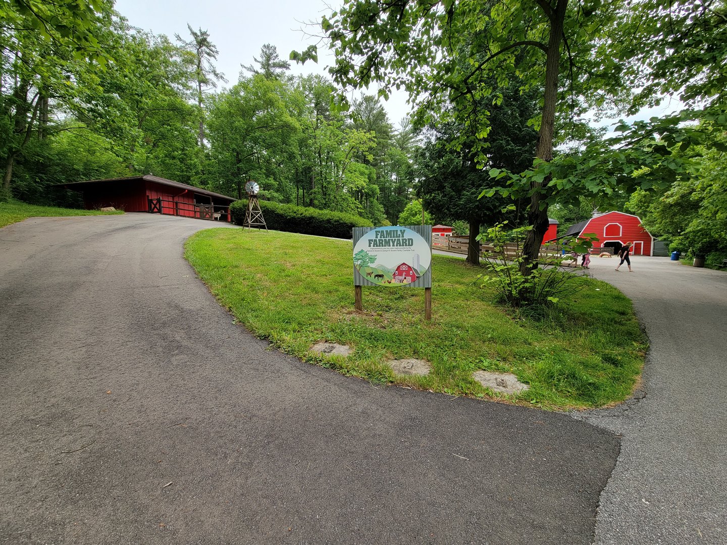 Oglebay Good Zoo - Family Farmyard