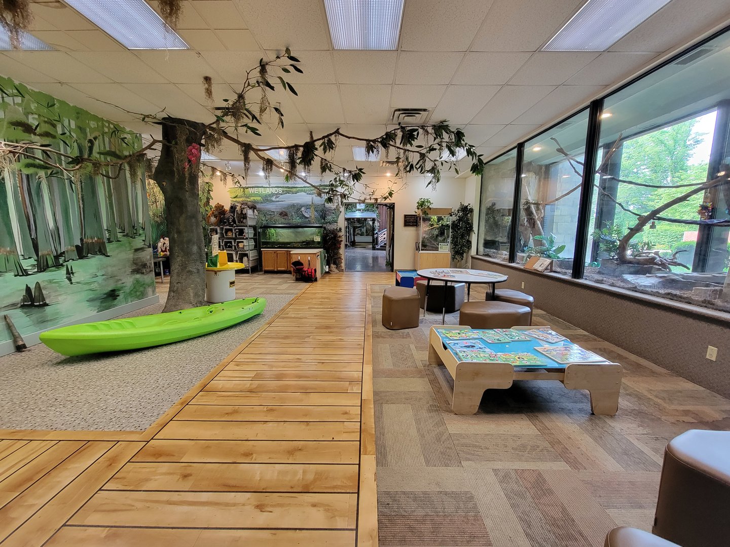 Oglebay Good Zoo - Looking back into room