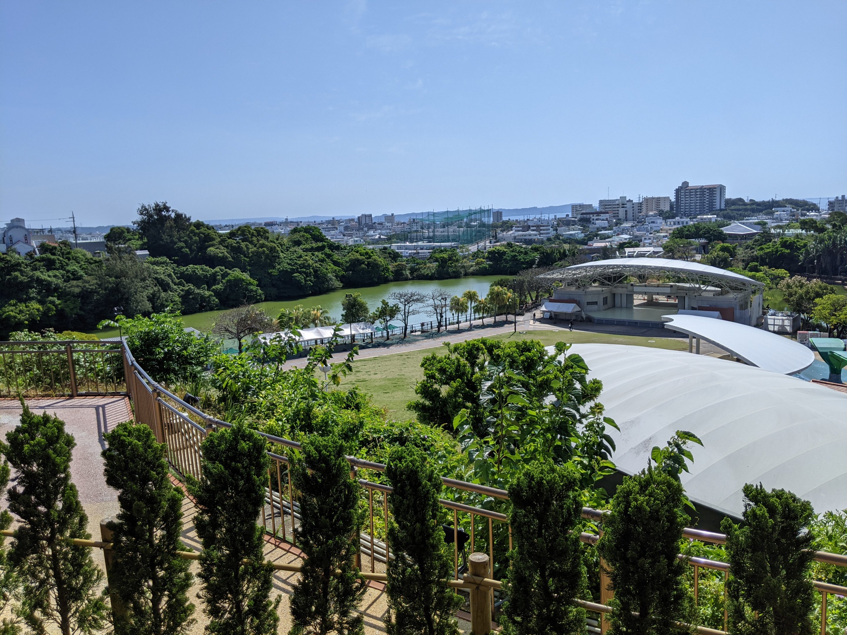 Okinawa Zoo, view of lake from entrance
