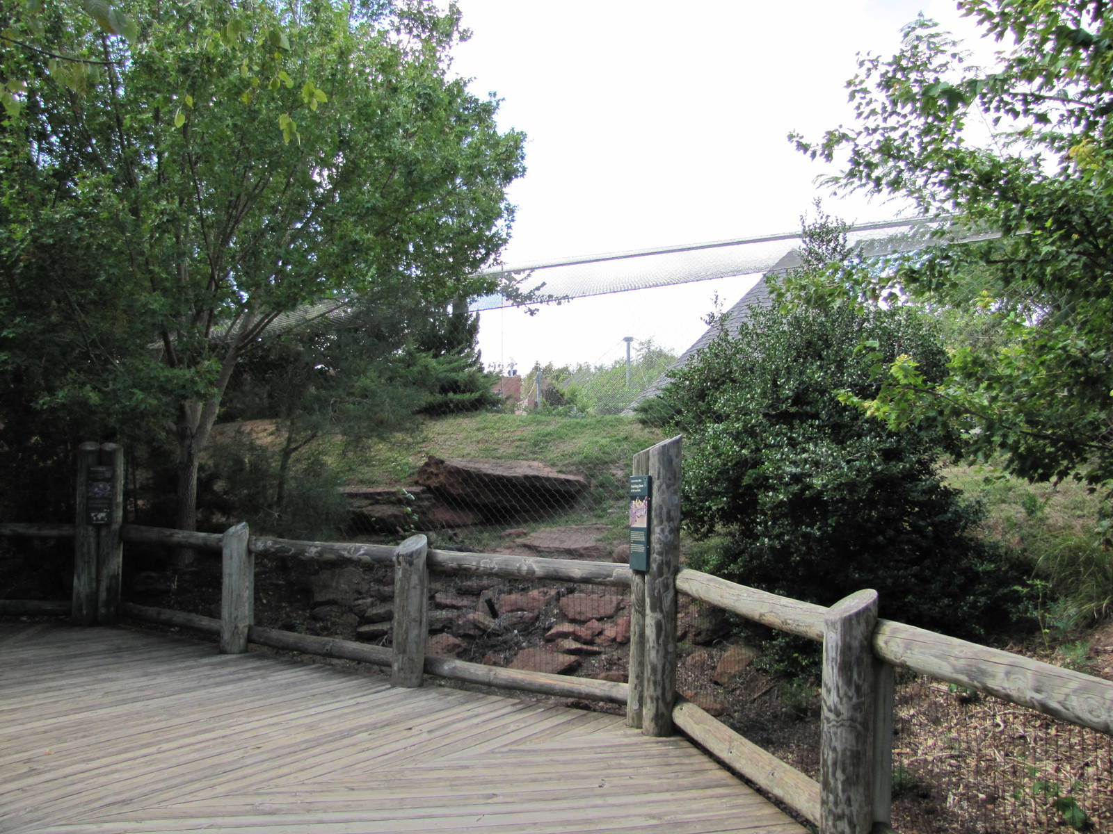 Oklahoma City Zoo 2010 - Front of Snow Leopard exhibit in Small Cat Center