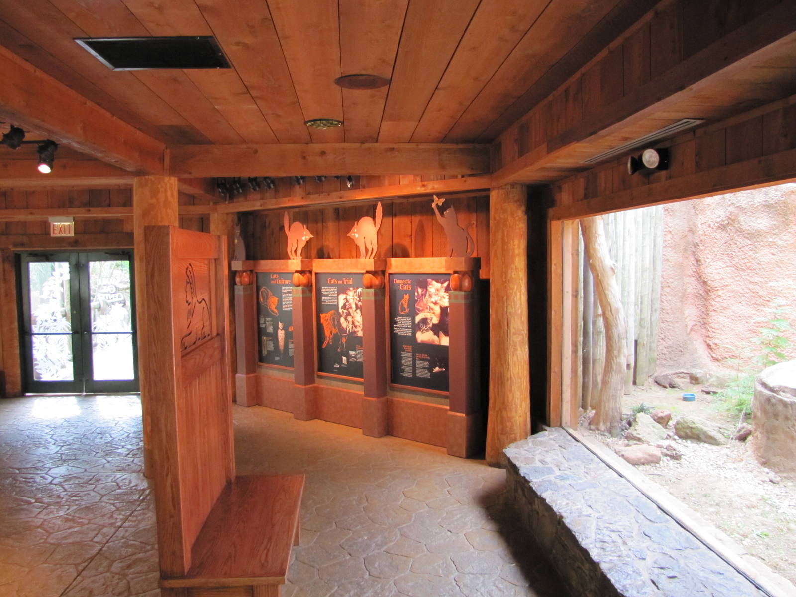 Oklahoma City Zoo 2010 - General view in Small Cat Center