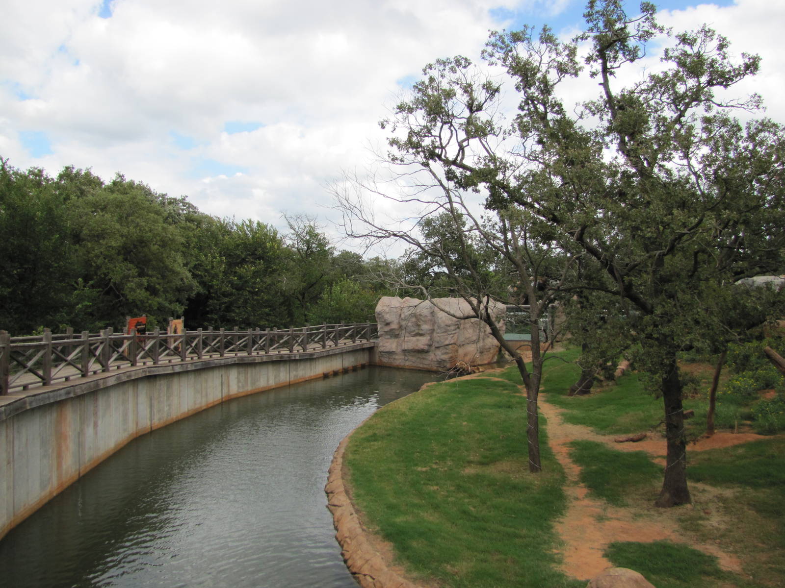 Oklahoma City Zoo 2010 - One part of Grizzly Bear exhibit in Oklahoma Trail