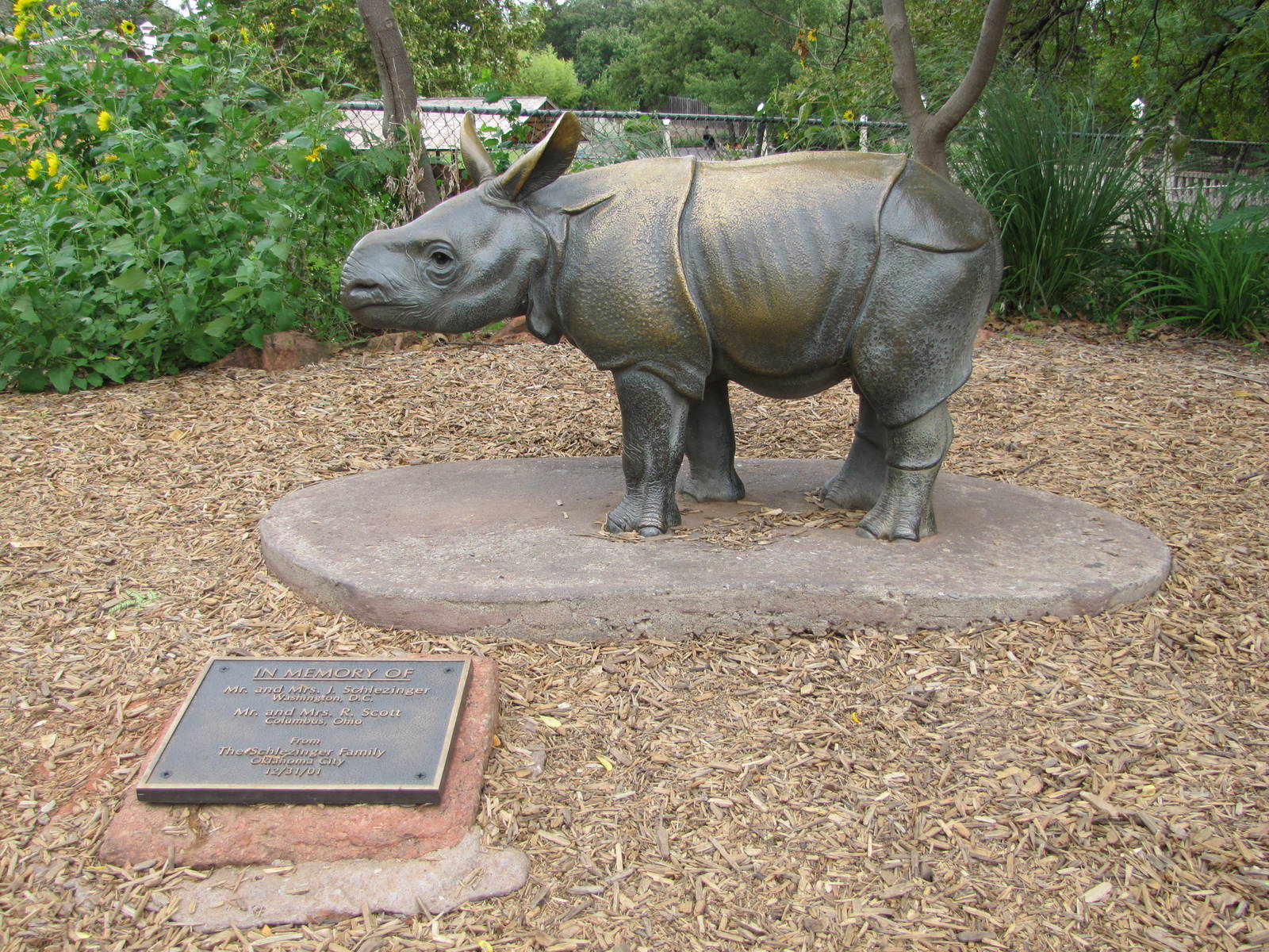 Oklahoma City Zoo 2010 - Rhinoceros calf statue