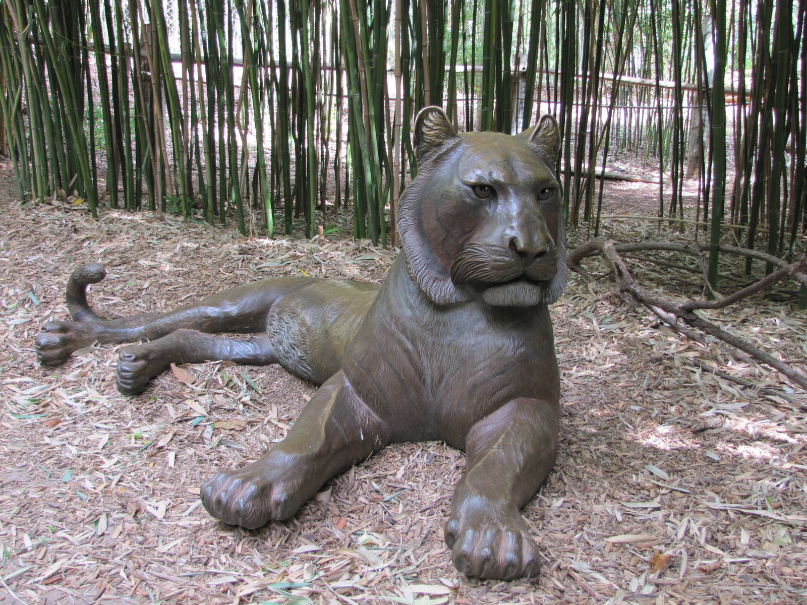 Oklahoma City Zoo 2010 - Tiger statue in Cat Forest