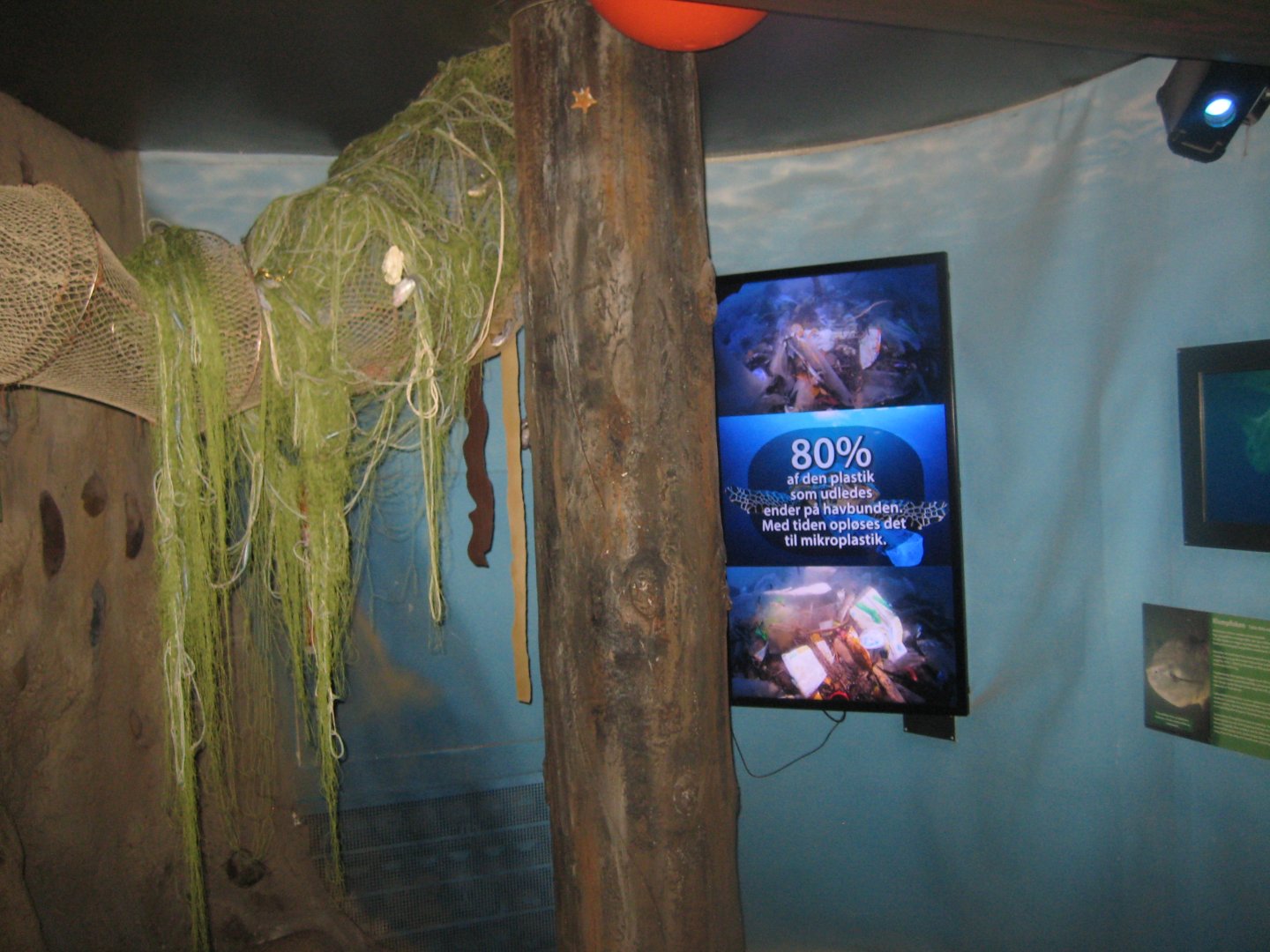 Økolariet - Small part of the fjord exhibition