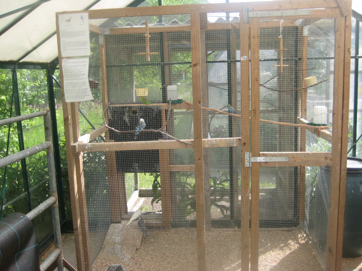 Økologiens Have - Parrot aviary (indoor)