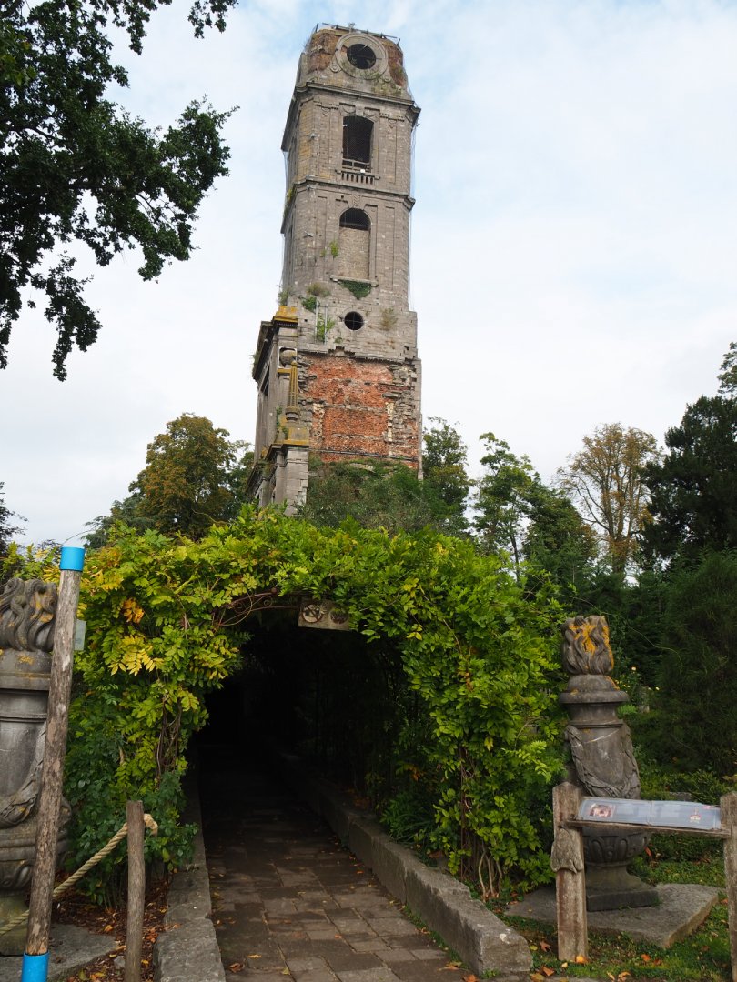 Old abbey tower and access to the crypt, 2019-10-05